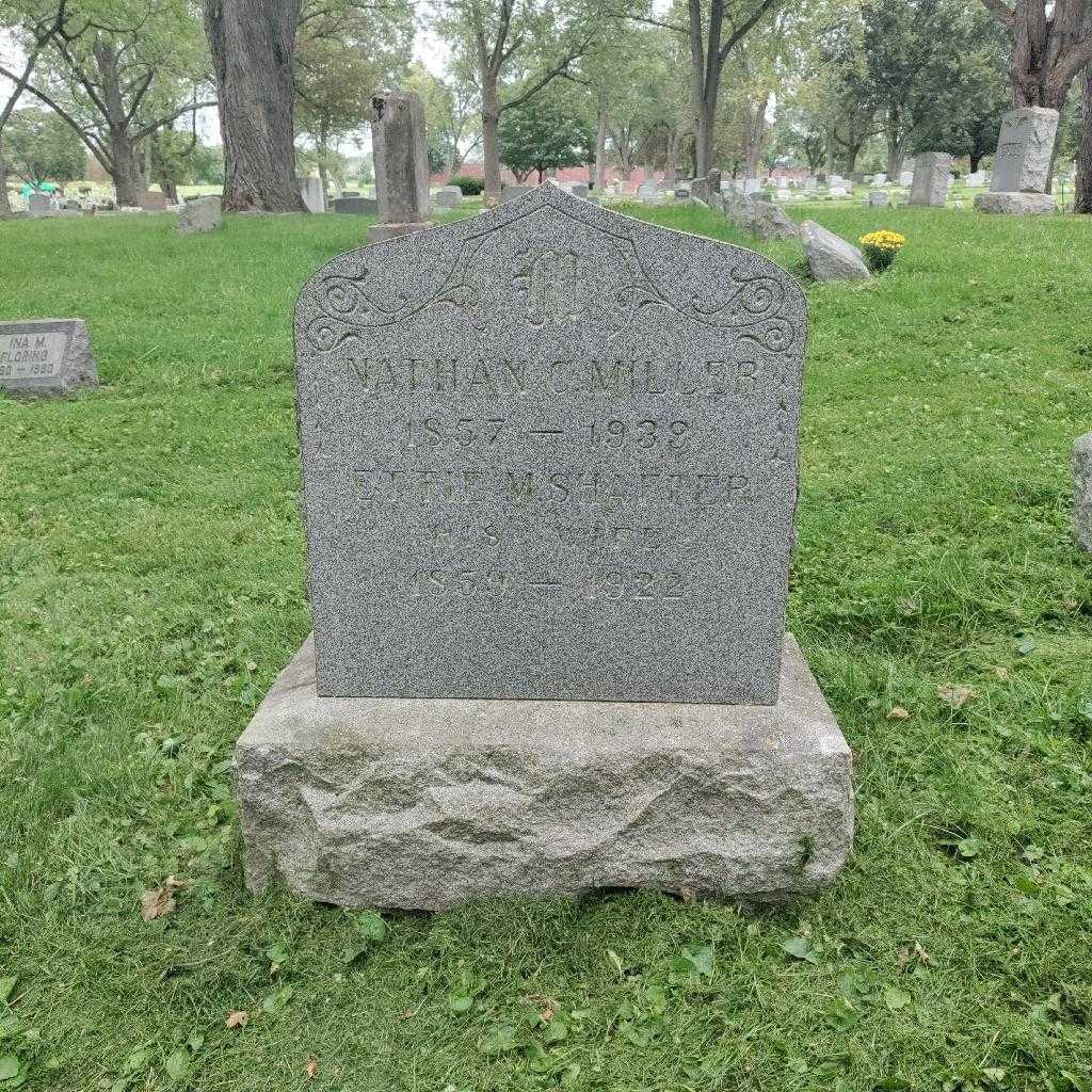 Ettie M. Shaffer's grave. Photo 1