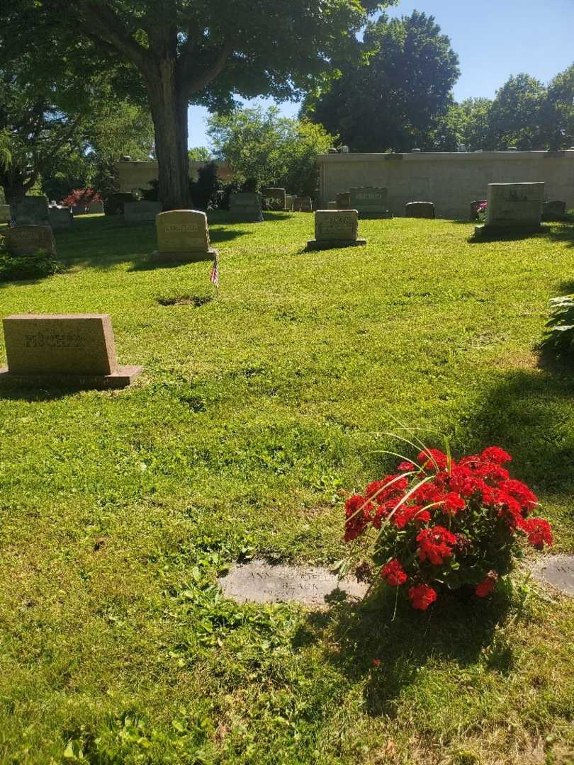 Ann Black Goodfellow's grave. Photo 1