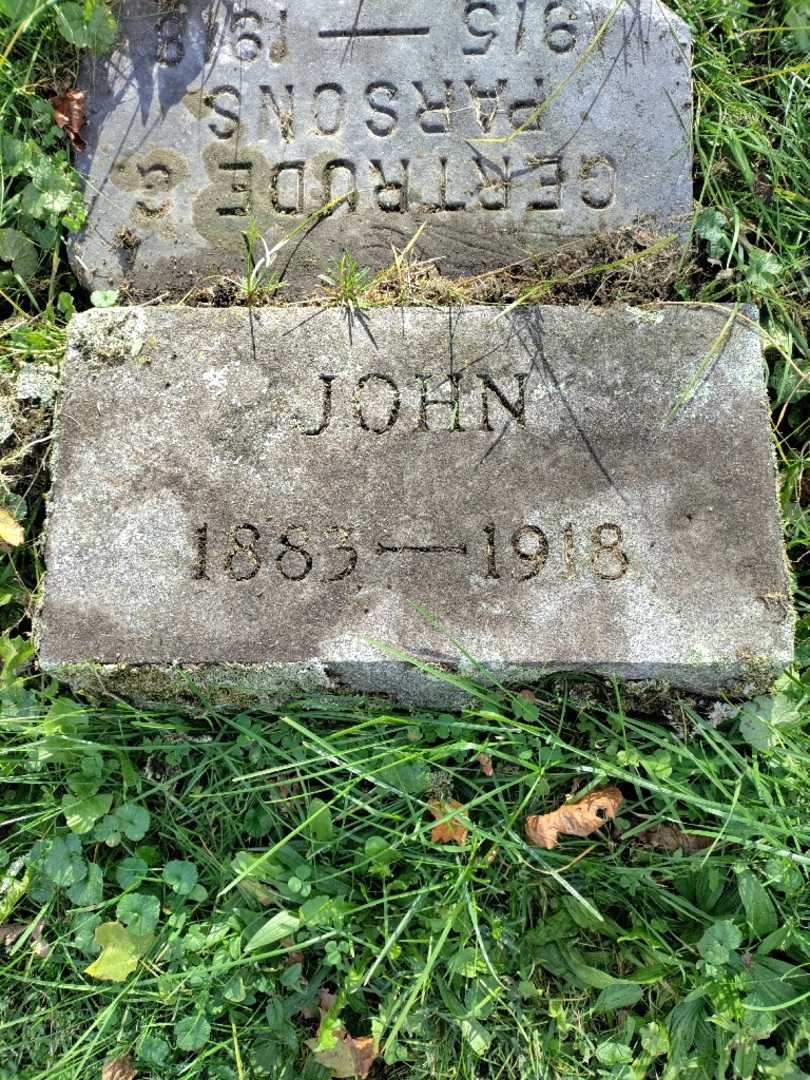 John F. Nuffer's grave. Photo 3