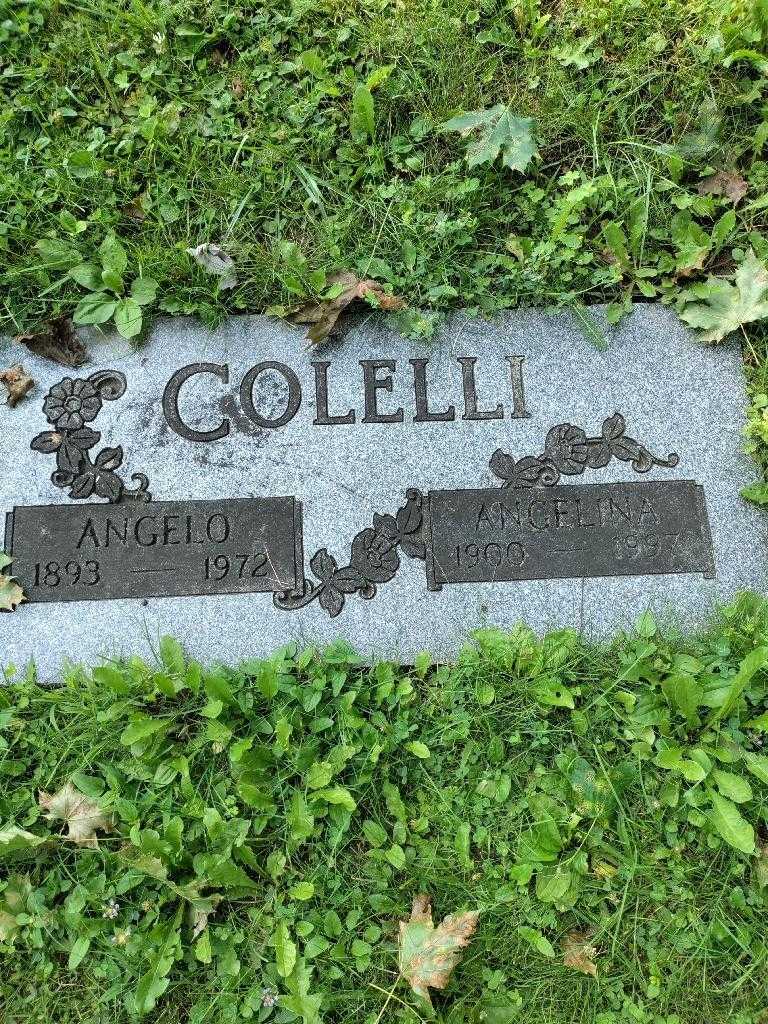 Angelina Colelli's grave. Photo 3