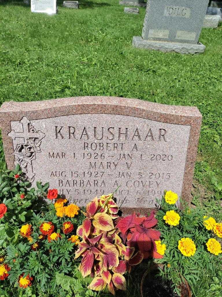Robert A. Kraushaar's grave. Photo 5
