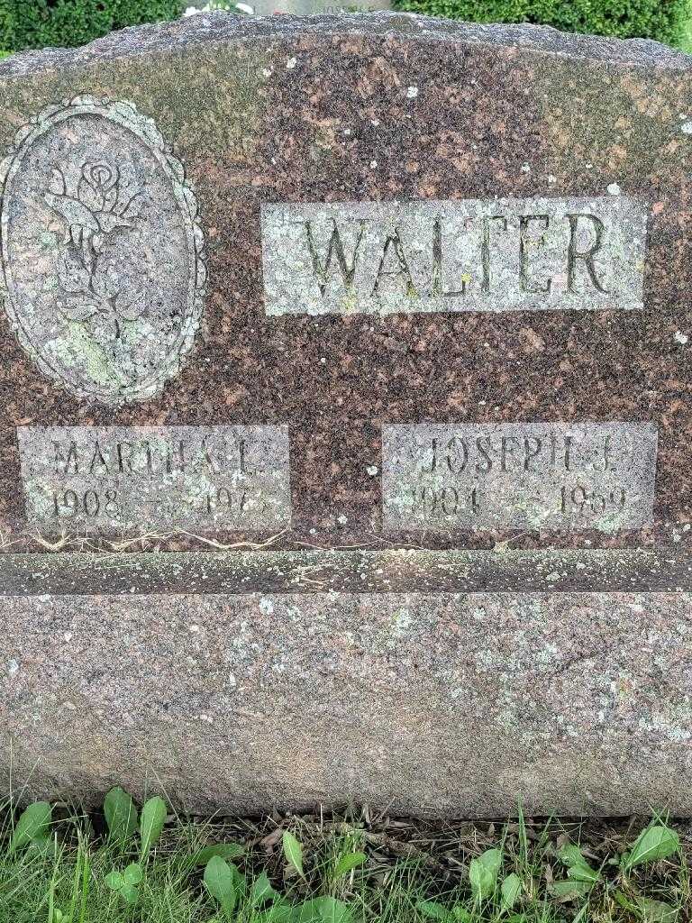Martha L. Walter's grave. Photo 3