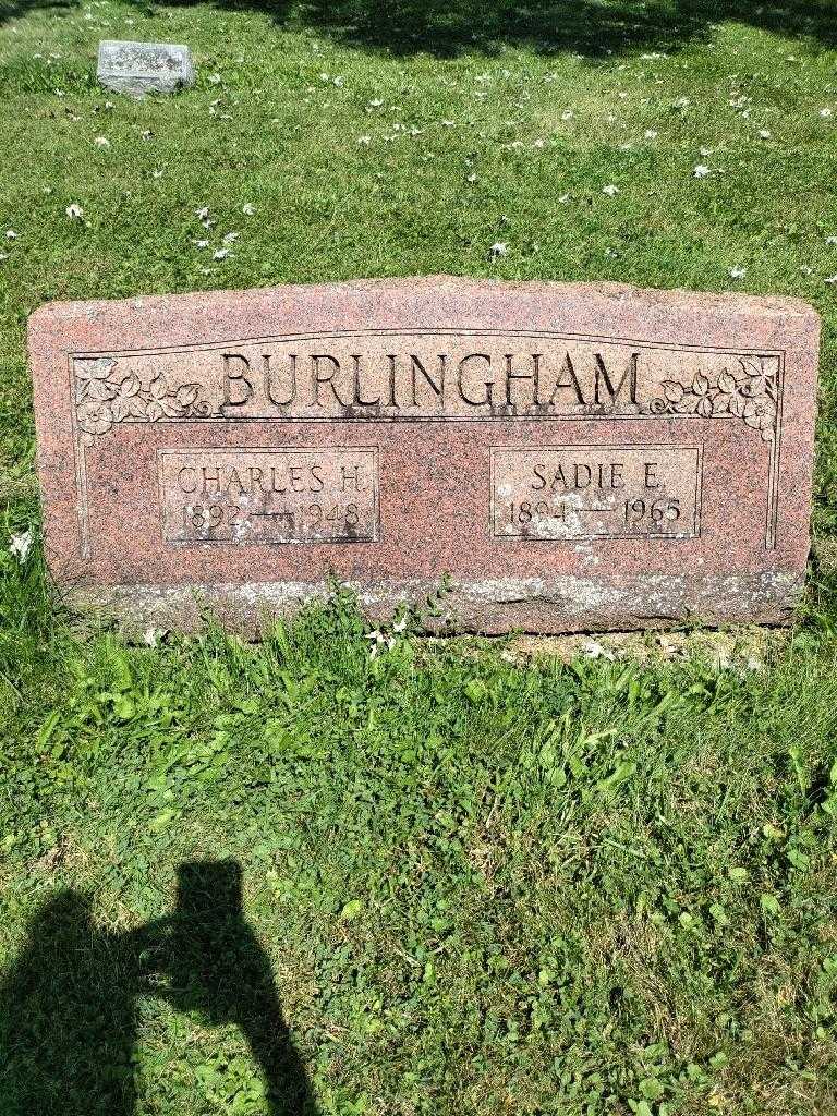 Sadie E. Burlingham's grave. Photo 2