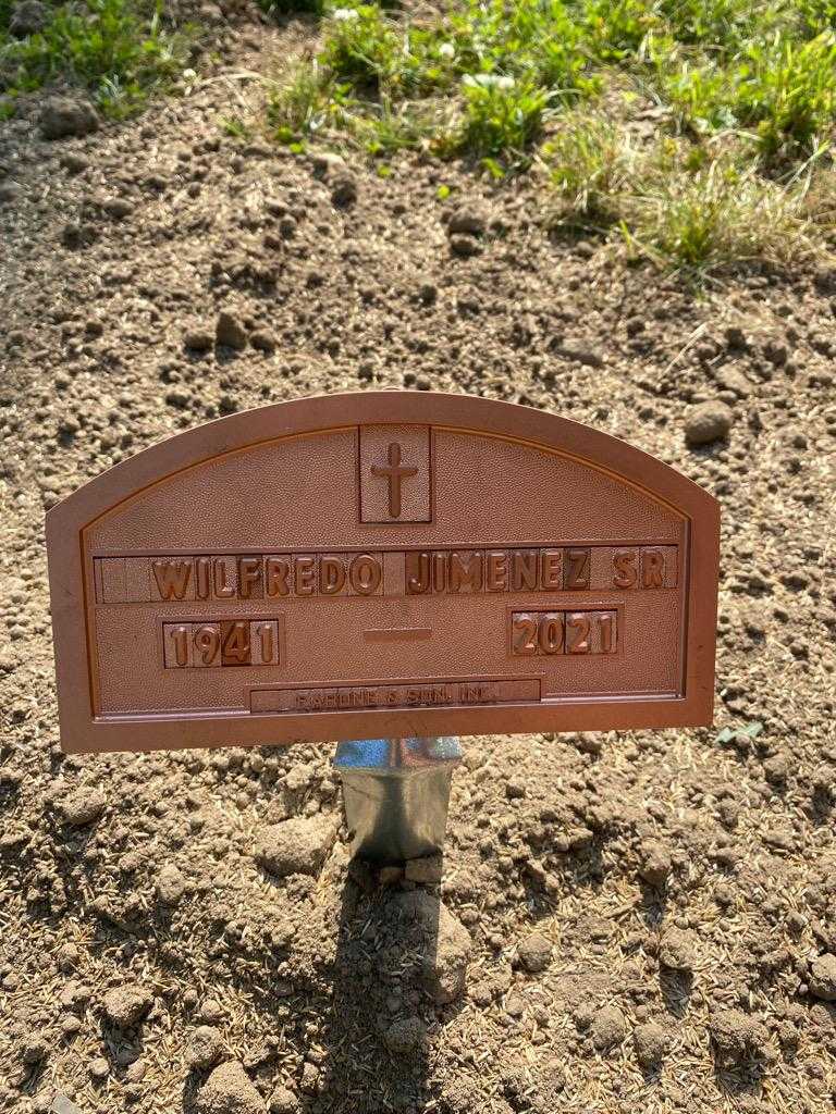 Wilfredo Jimenez Senior's grave. Photo 1