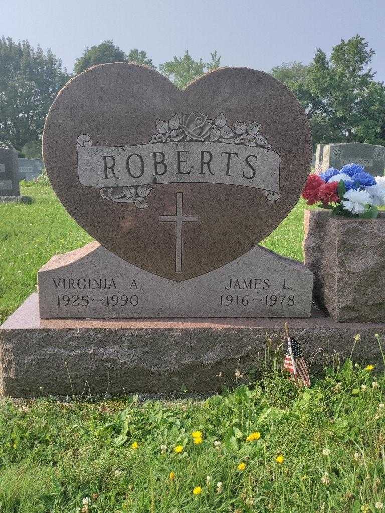 James L. Roberts's grave. Photo 2