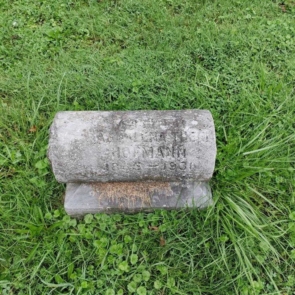 Magdalene T. Hofmann's grave. Photo 1