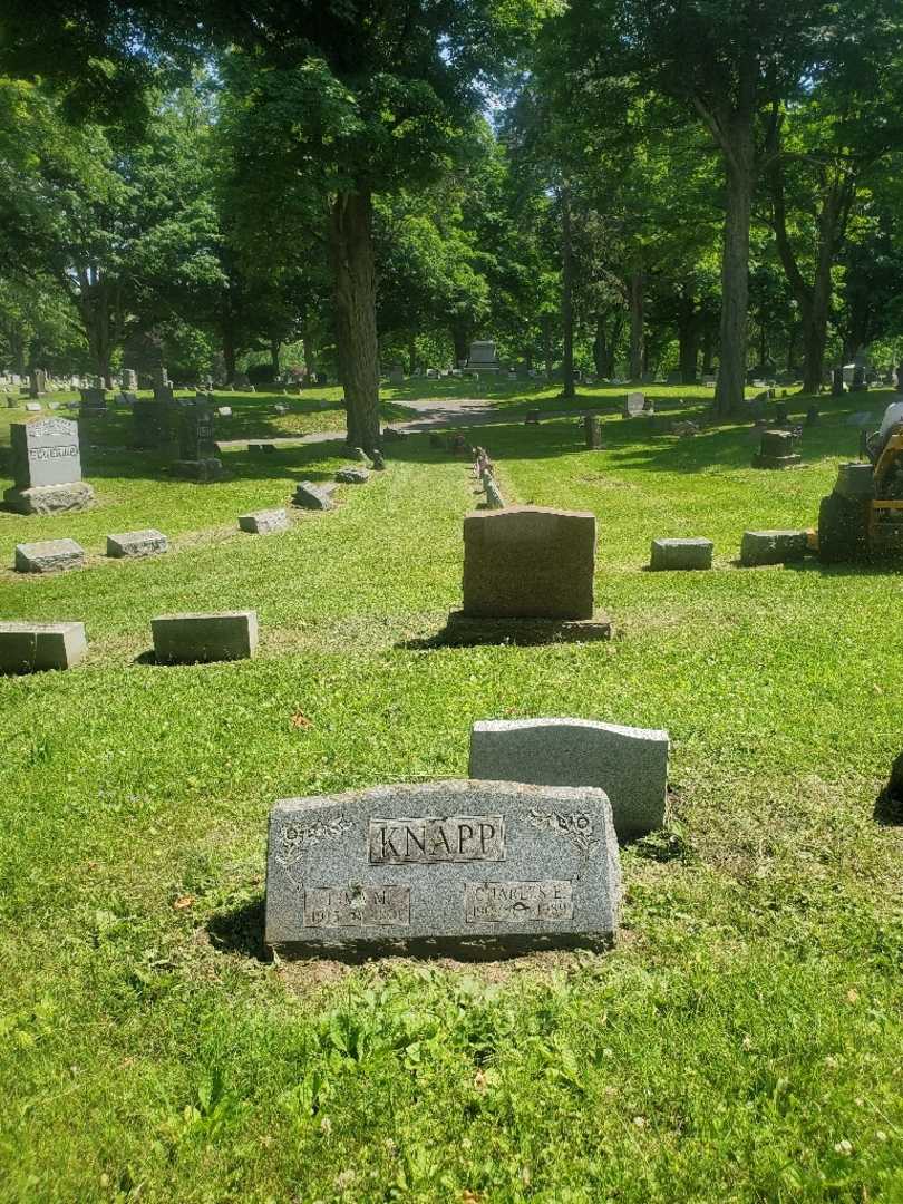 Charles E. Knapp's grave. Photo 1