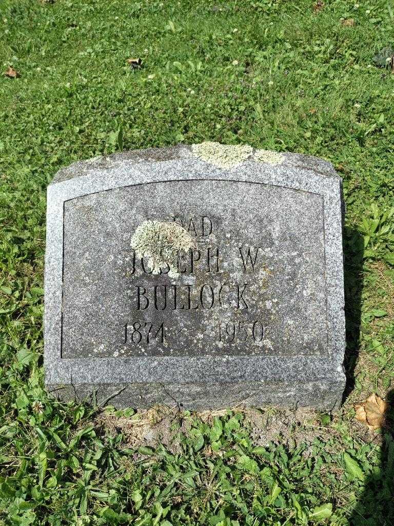 Joseph W. Bullock's grave. Photo 3