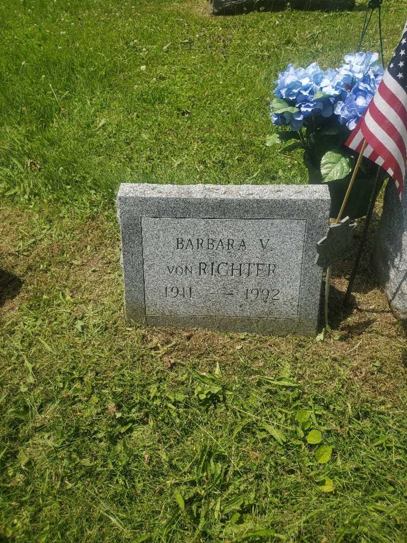 Barbara V. Von Richter's grave. Photo 2