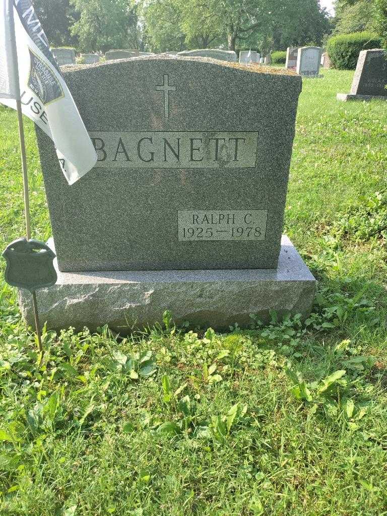 Ralph C. Bagnett's grave. Photo 1