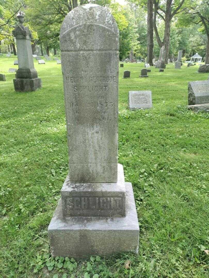 Gertrude H. Schlicht's grave. Photo 4