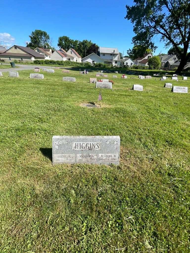 William J. Higgins Senior's grave. Photo 1