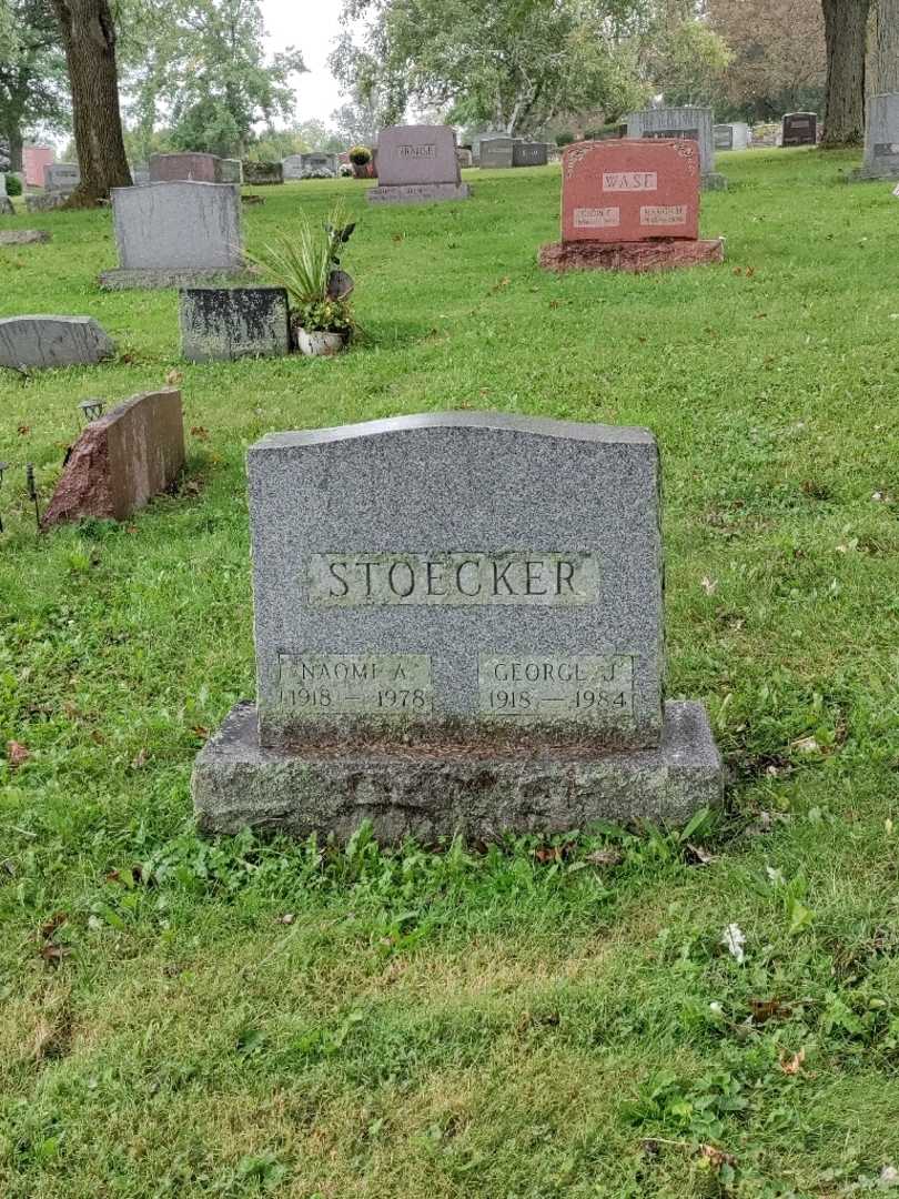 George J. Stoecker's grave. Photo 3