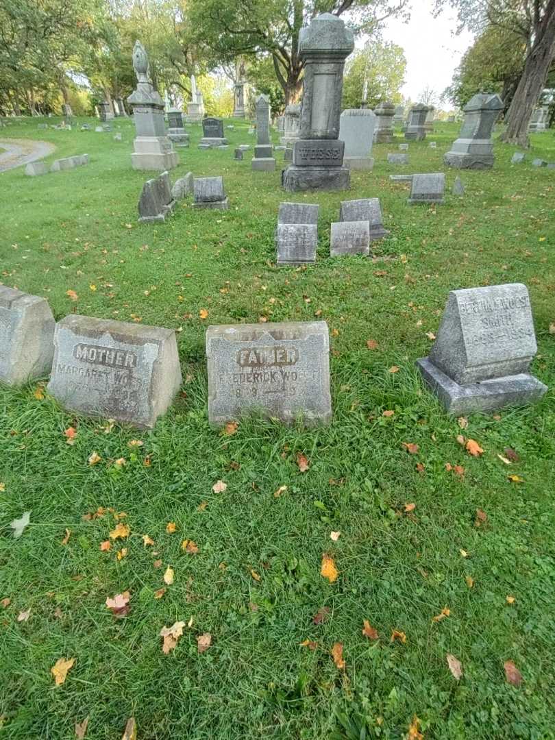 Frederick L. Woese's grave. Photo 1