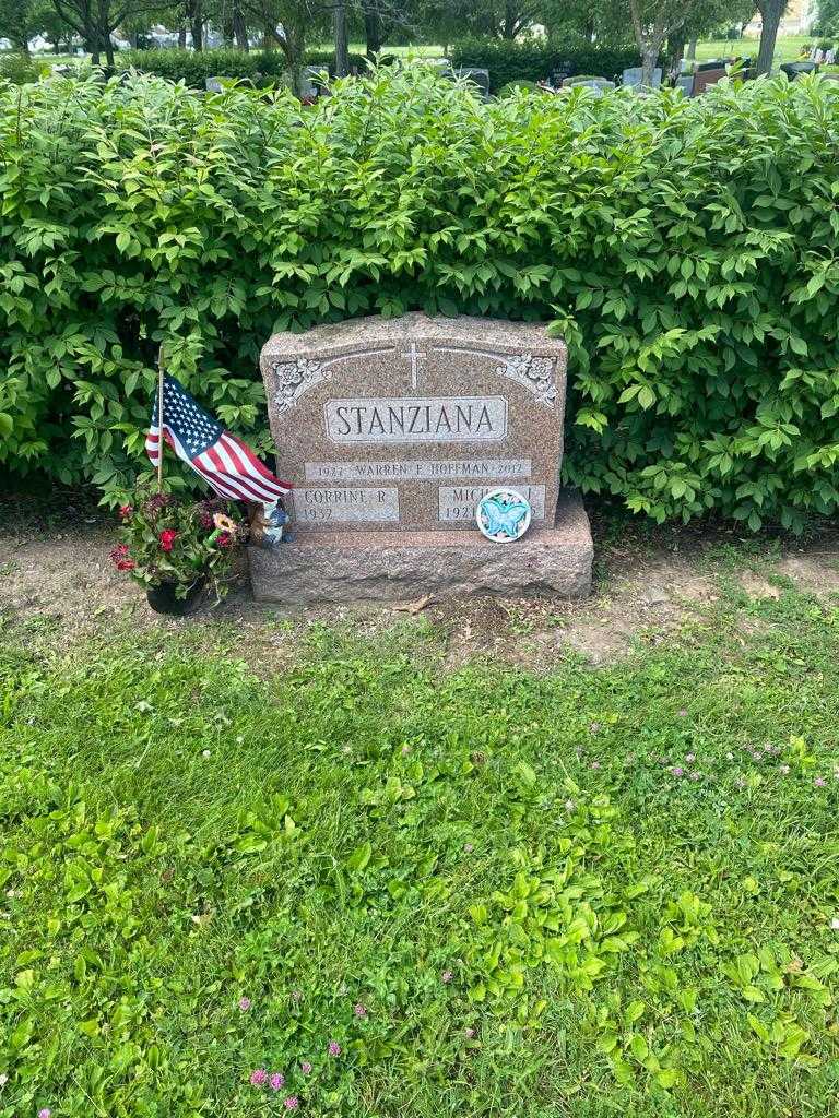 Warren F. Hoffman's grave. Photo 2