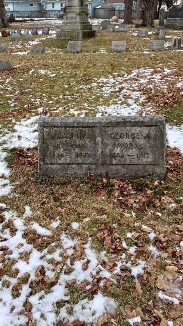 Elizabeth D. Morse's grave. Photo 3