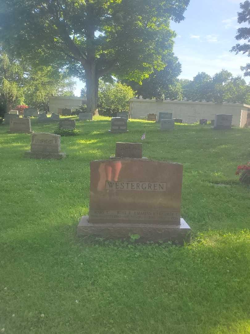 Marian E. Westergren's grave. Photo 1