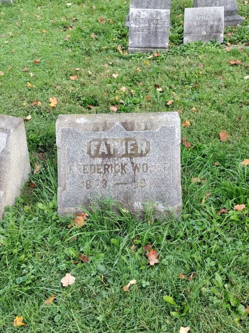 Frederick L. Woese's grave. Photo 2