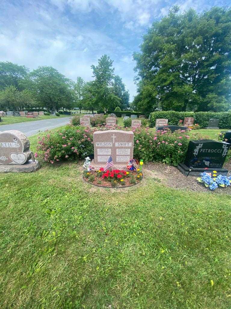 Bruce W. Wilson's grave. Photo 1