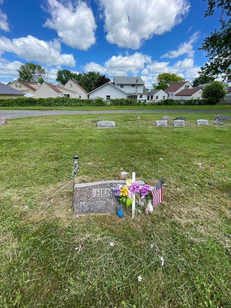 Bernard H. Henley's grave. Photo 1