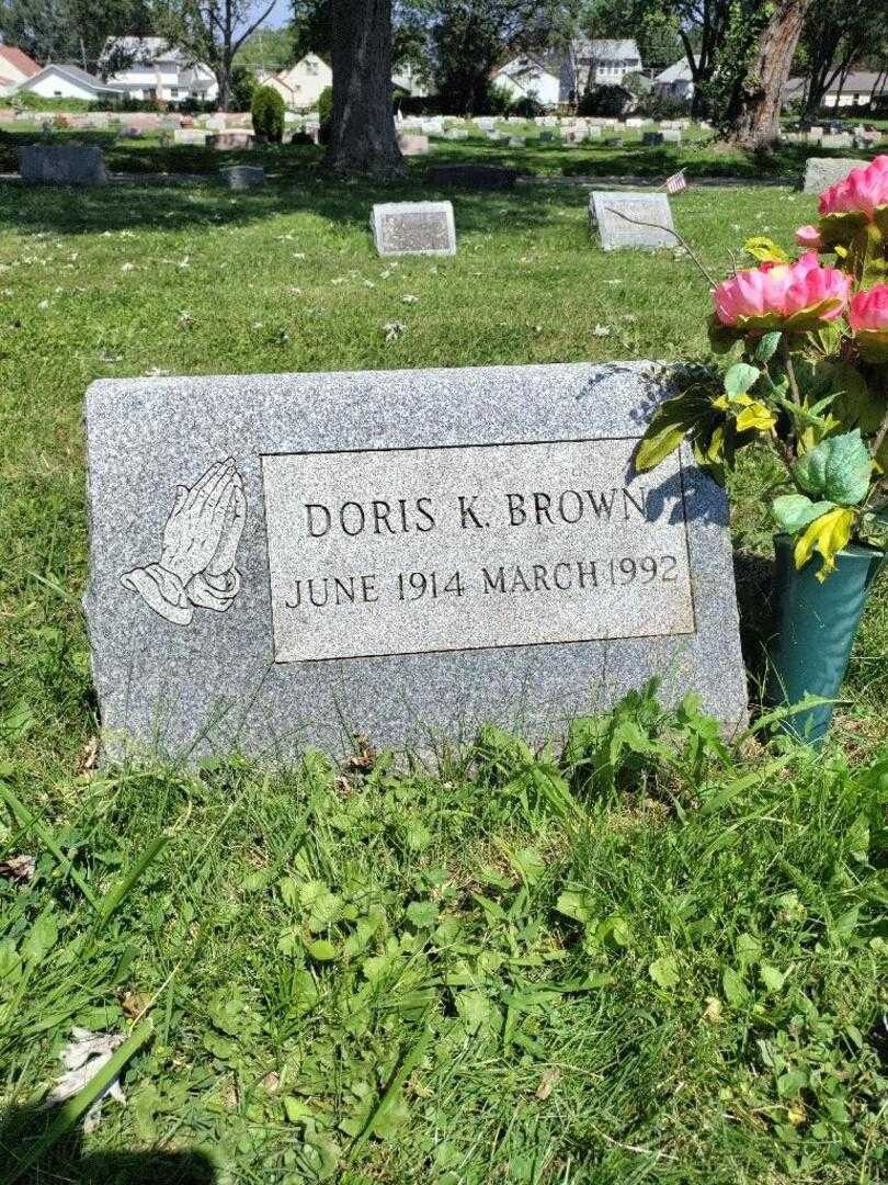 Doris K. Brown's grave. Photo 3