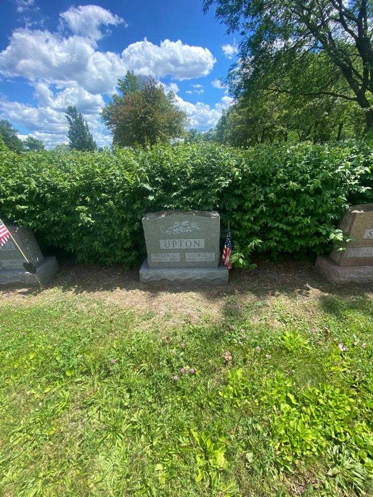 Helen G. Upton's grave. Photo 1