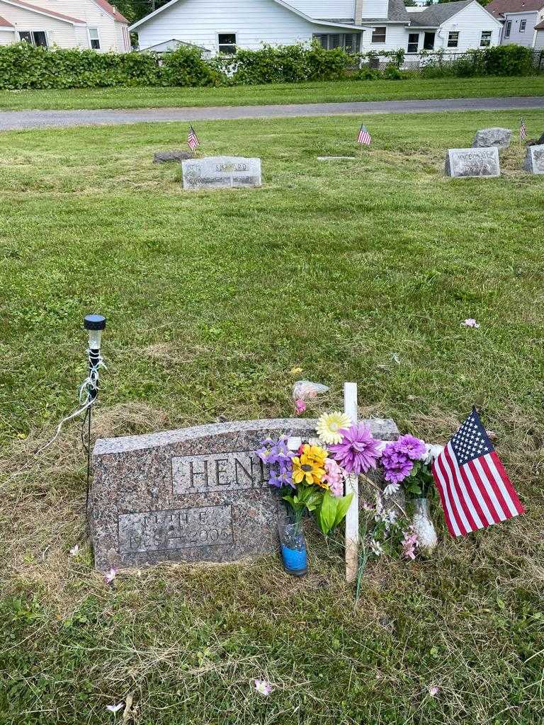 Ruth E. Henley's grave. Photo 2