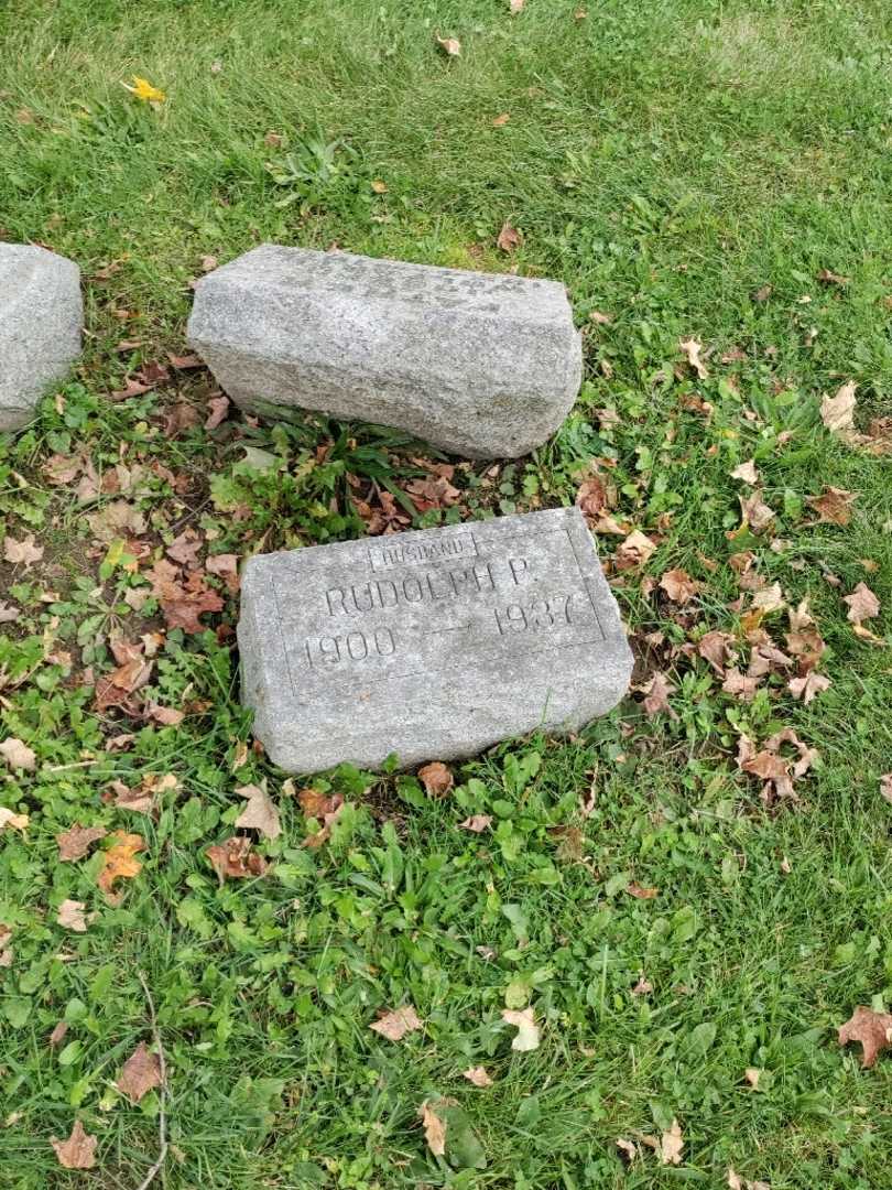 Rudolph P. Seibert's grave. Photo 2
