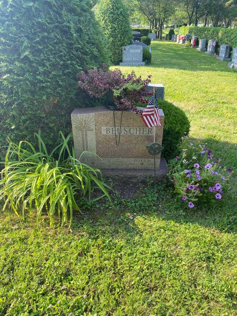 Peter H. Beuscher's grave. Photo 3