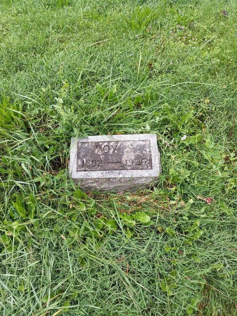 Roy S. Cady's grave. Photo 2