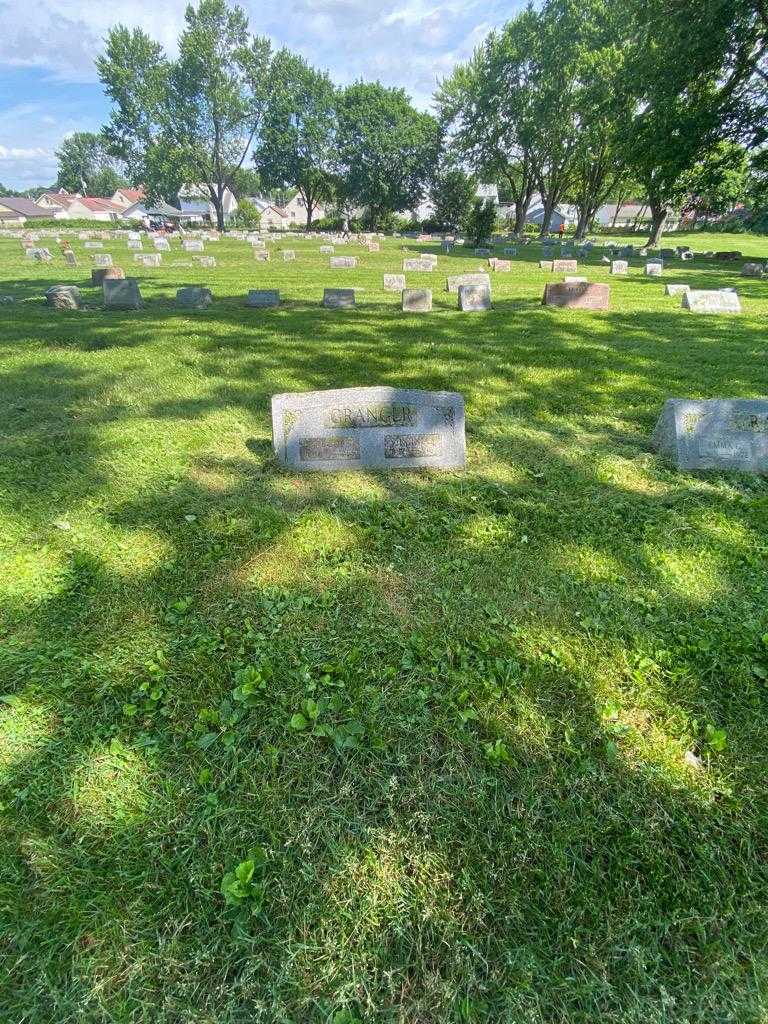 Gregory Granger's grave. Photo 1