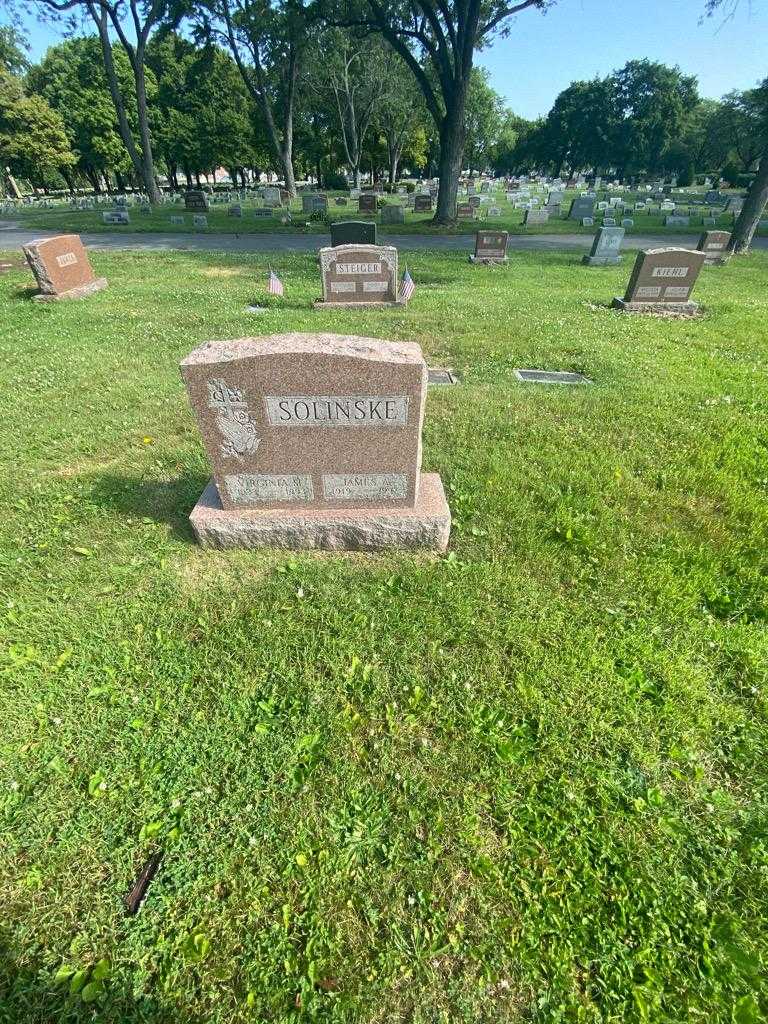 Virginia M. Solinske's grave. Photo 1