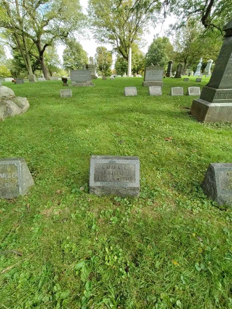 Emma C. Kimman's grave. Photo 1