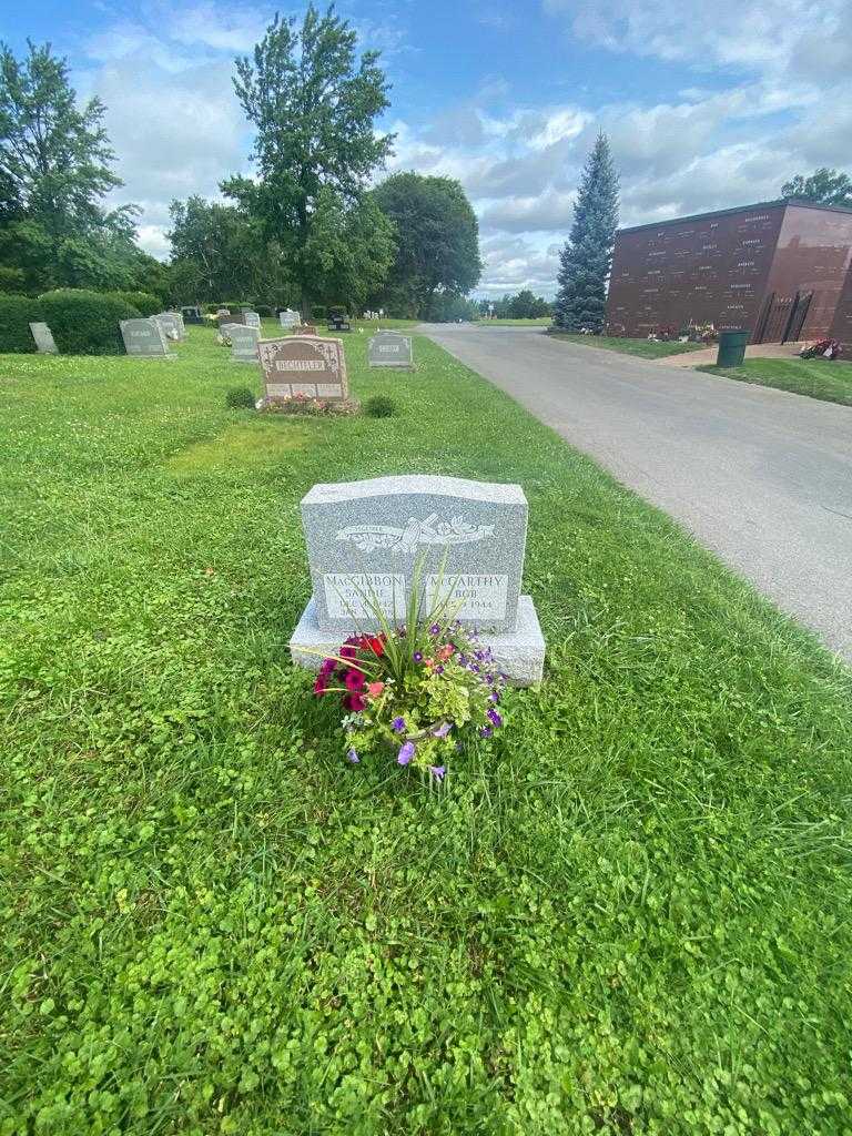 Bob McCarthy's grave. Photo 1