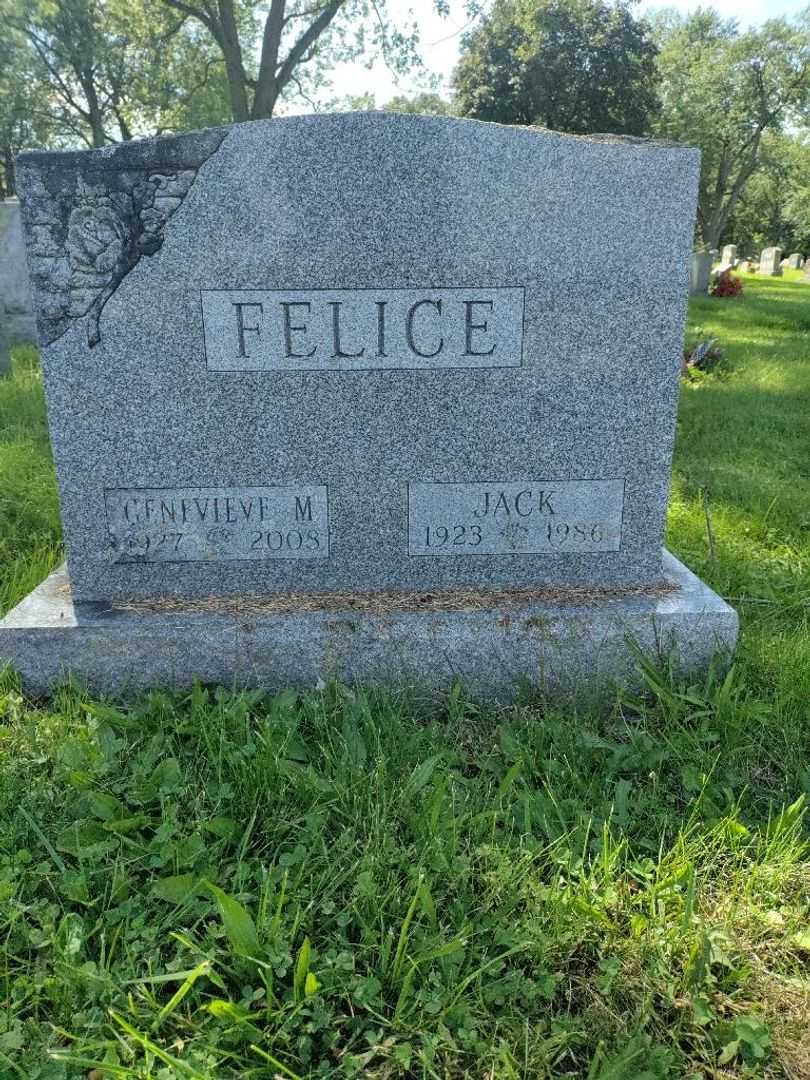 Jack Felice's grave. Photo 4