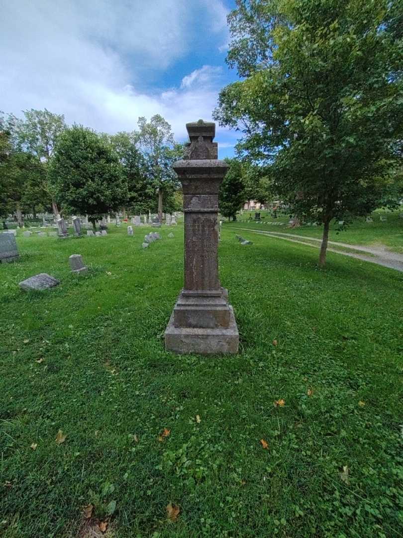 Caroline M. Fisher Labadie's grave. Photo 1