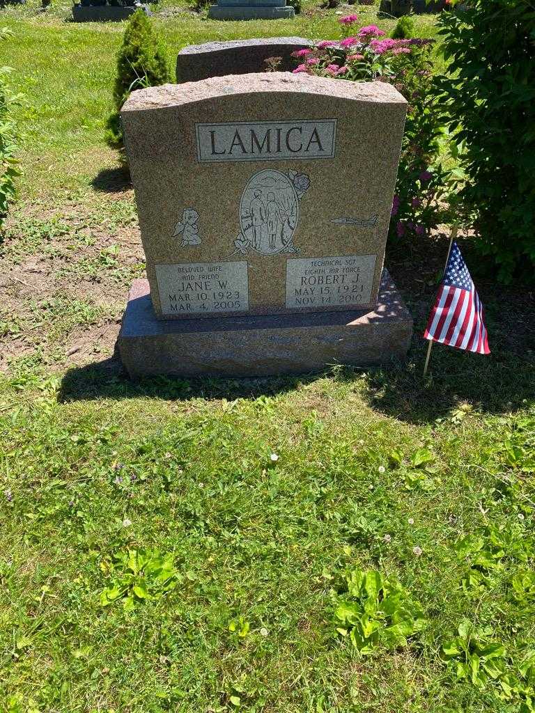 Jane W. Lamica's grave. Photo 2