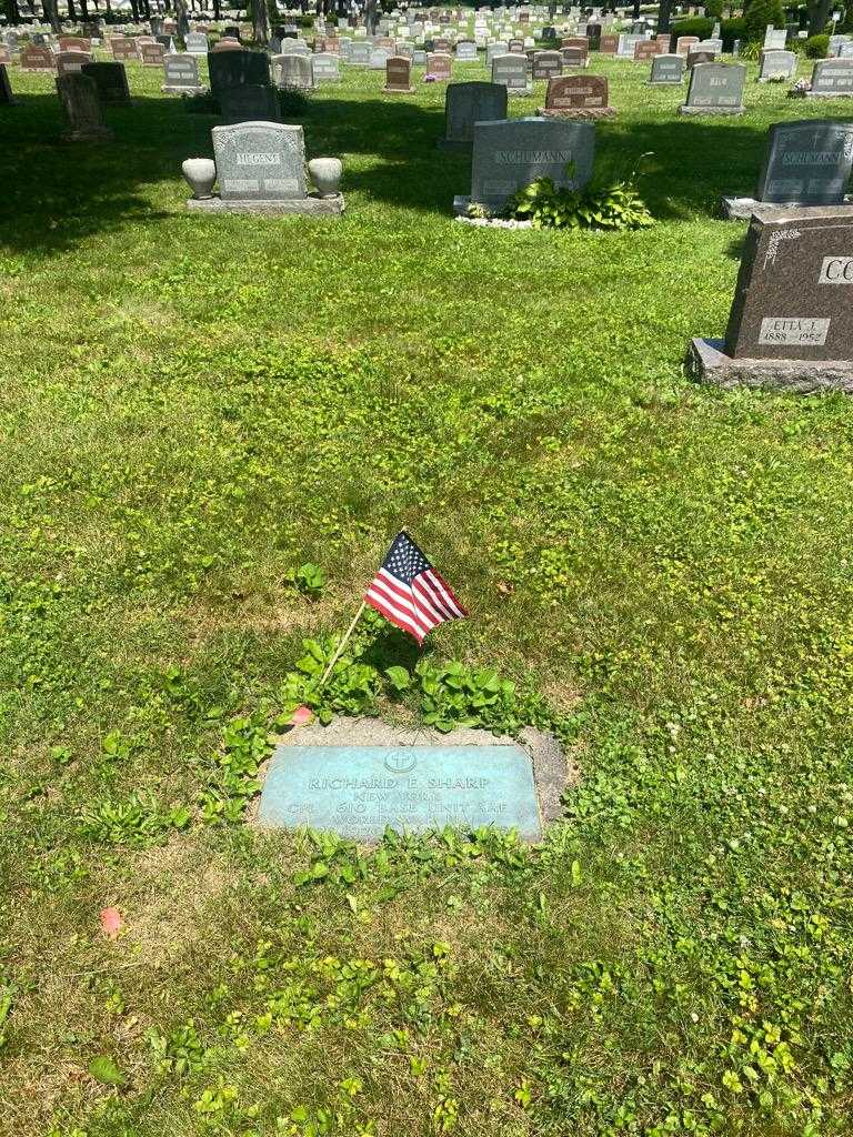 Richard E. Sharp's grave. Photo 2