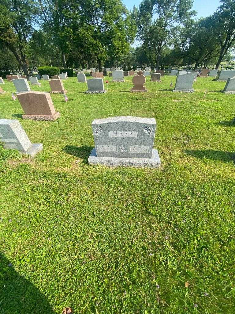 Mina K. Hepp's grave. Photo 1