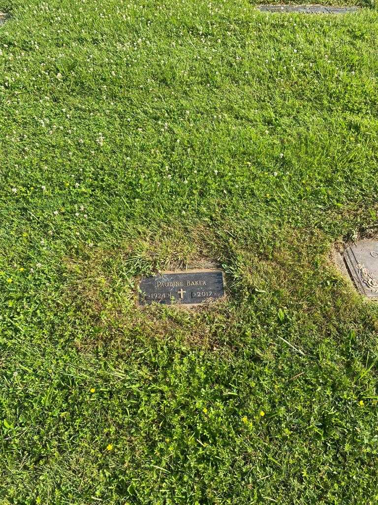 Pauline Baker's grave. Photo 2