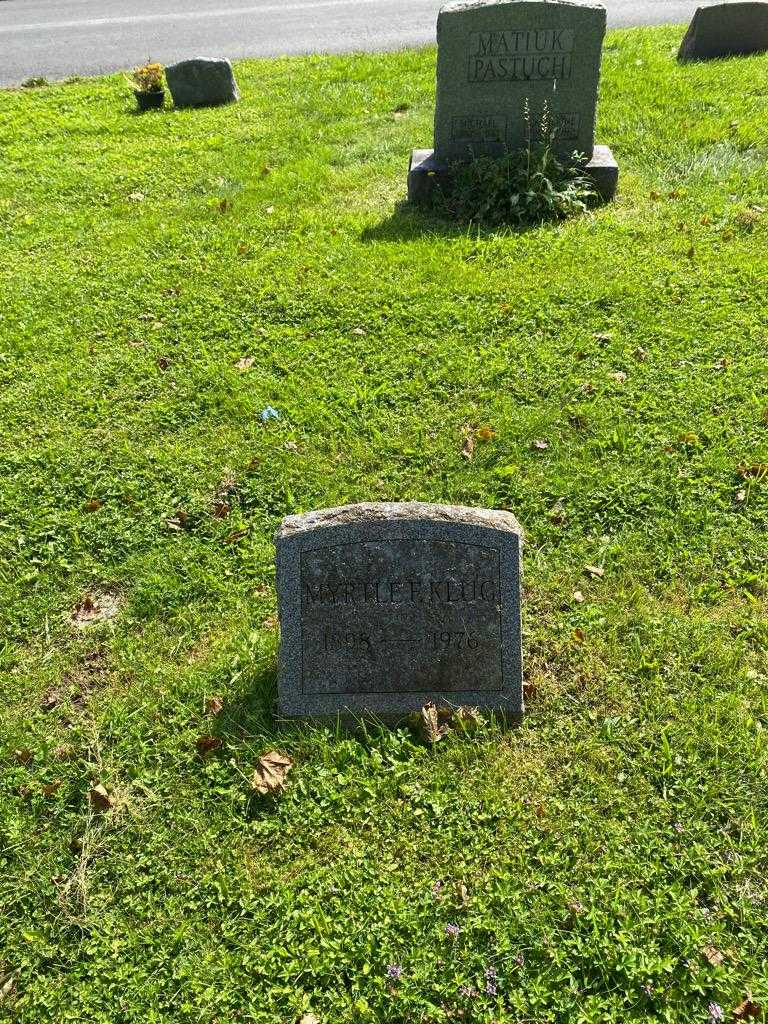 Myrtle F. Klug's grave. Photo 2