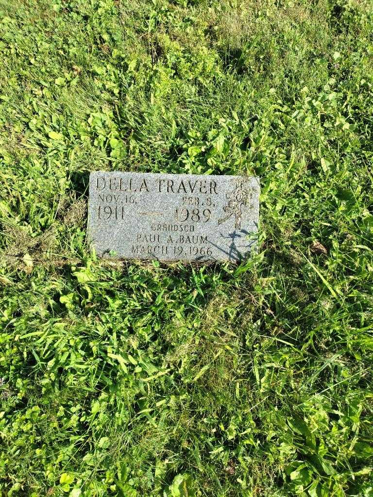 Della M. Traver's grave. Photo 2