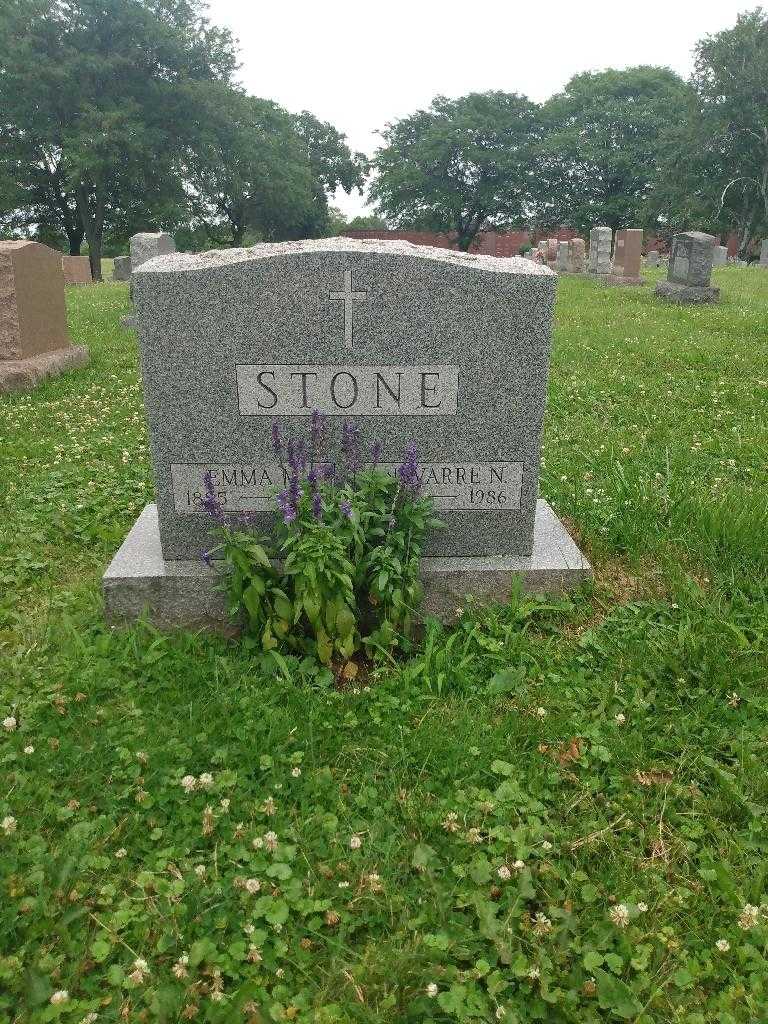 Emma M. Stone's grave. Photo 1