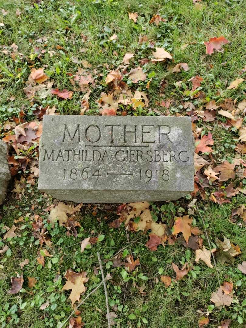 Mathilda Giersberg's grave. Photo 2