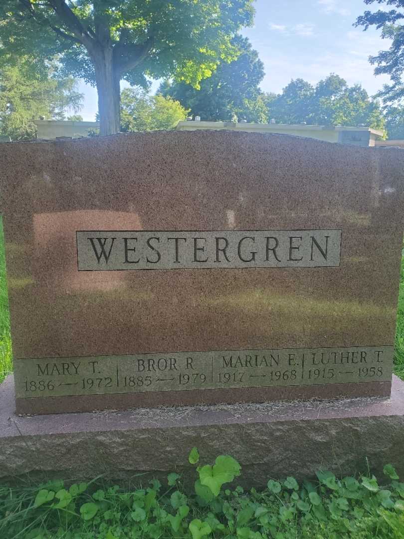 Marian E. Westergren's grave. Photo 3