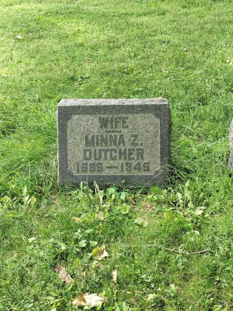 Minna Z. Dutcher's grave. Photo 2