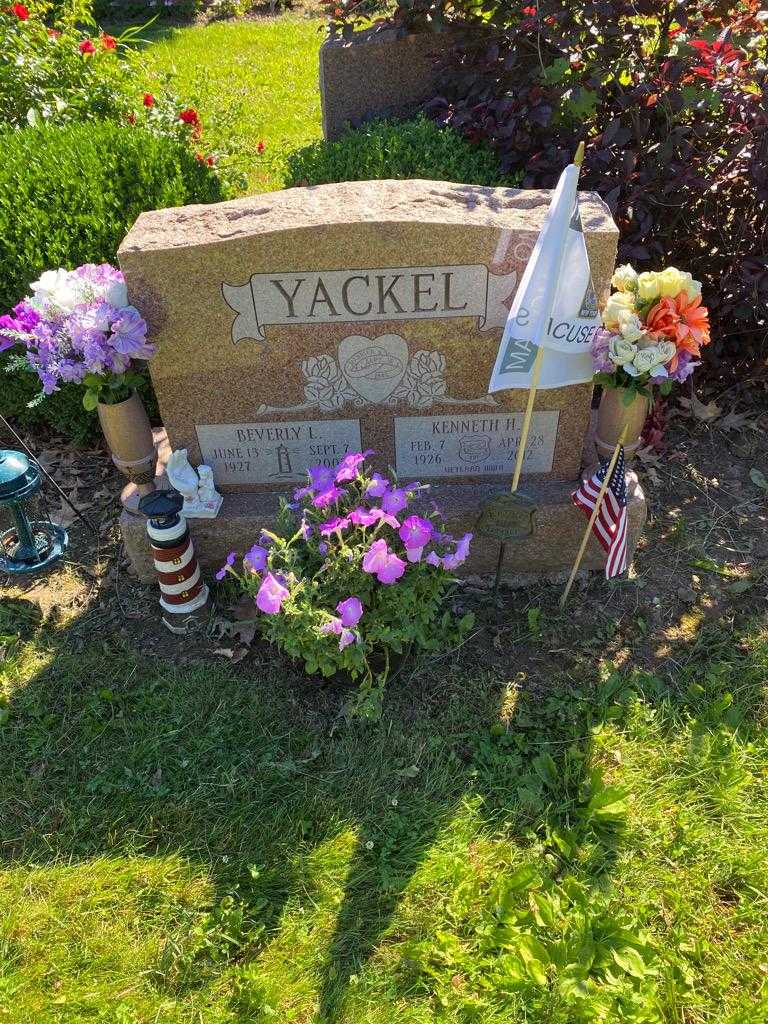 Kenneth H. Yackel's grave. Photo 2