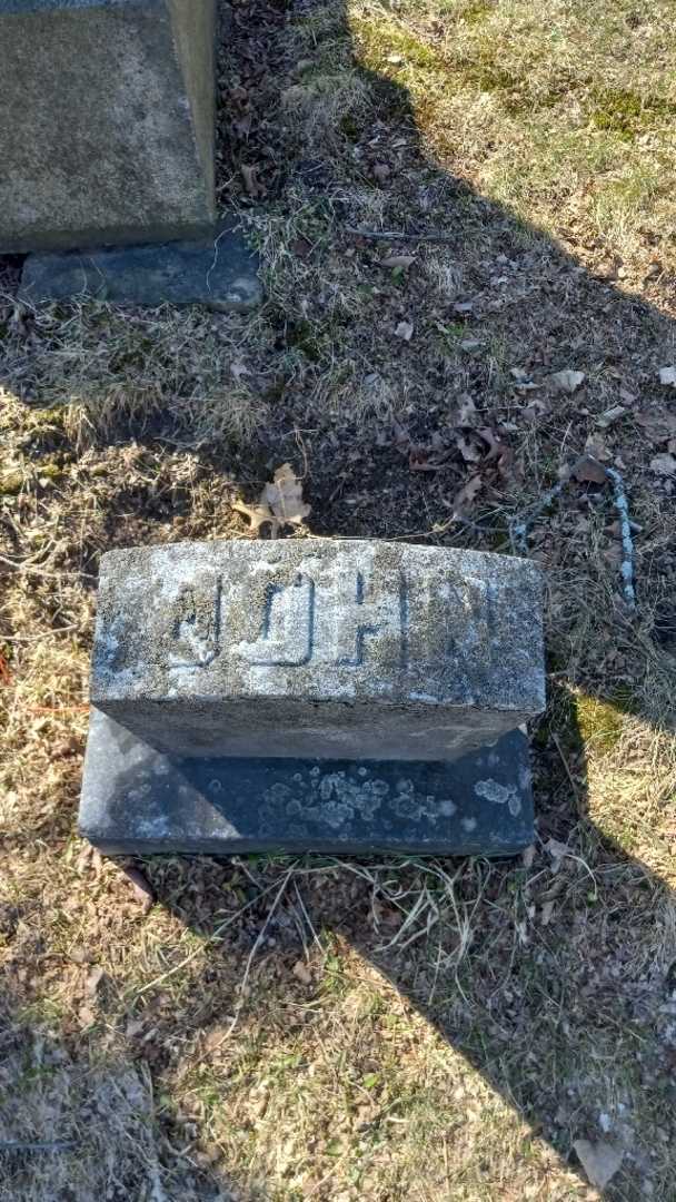John F. Seybold's grave. Photo 5