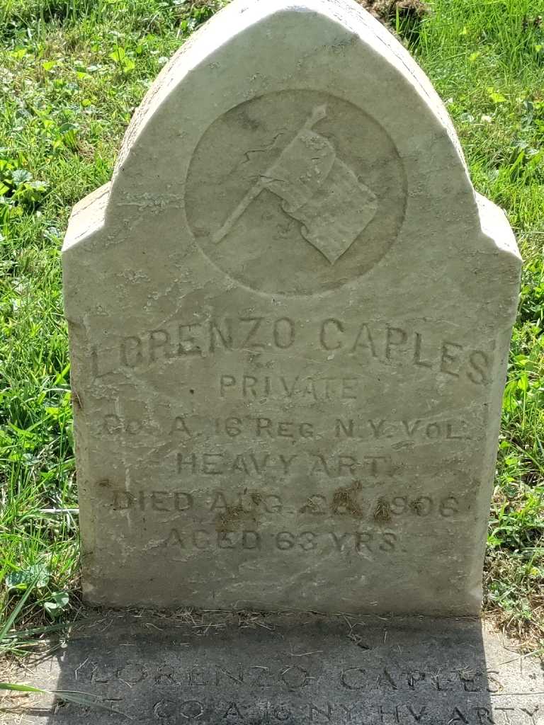 Lorenzo Caples's grave. Photo 3