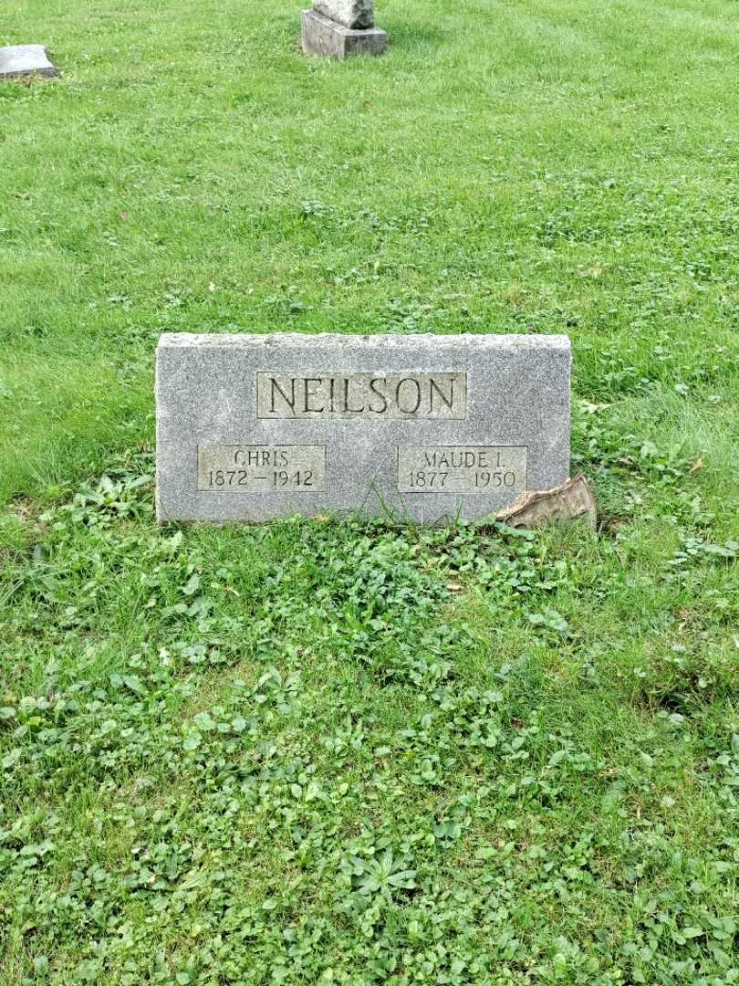 Chris Neilson's grave. Photo 2